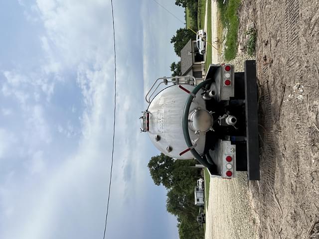 Image of Kenworth T300 equipment image 2