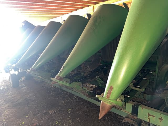 Image of John Deere 693 equipment image 3