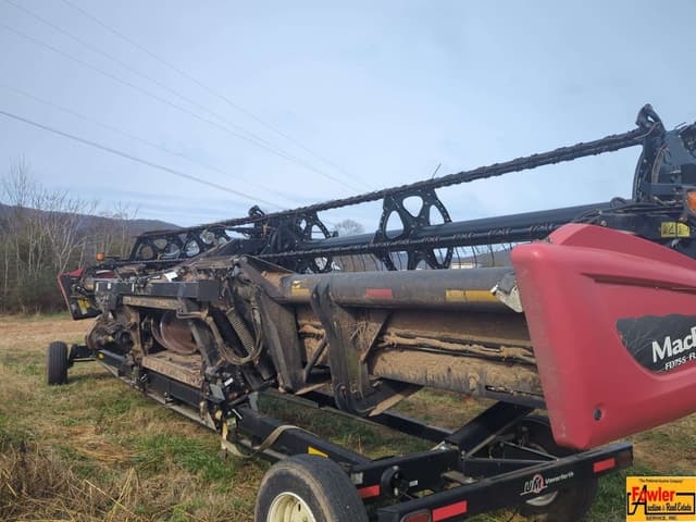 Image of MacDon FD75S equipment image 2