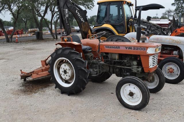 Image of Yanmar YM2200 equipment image 1