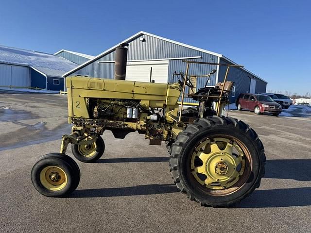 Image of International Harvester 666 equipment image 1