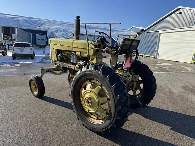 Image of International Harvester 666 equipment image 2