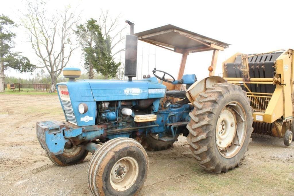 Ford 7000 Equipment Image0