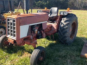 Main image International Harvester 674