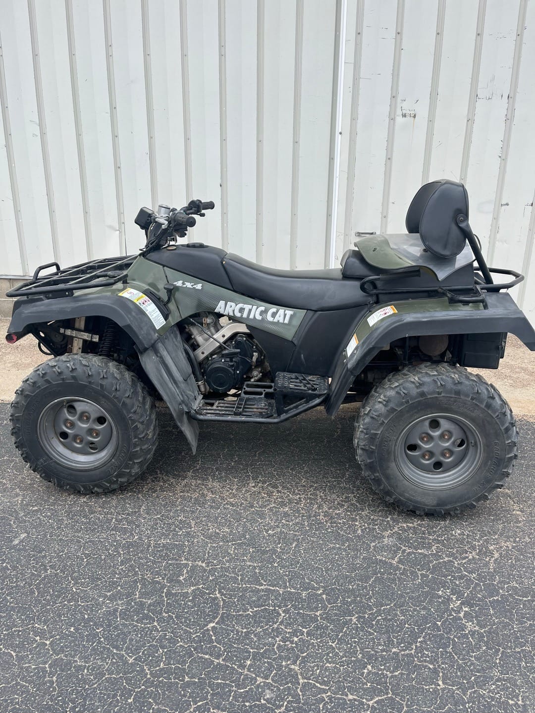 2004 Arctic Cat 500 Equipment Image0