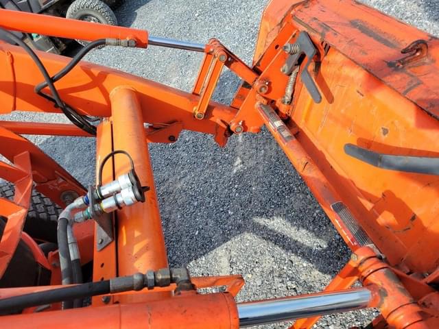 Image of Kubota L4060 equipment image 3