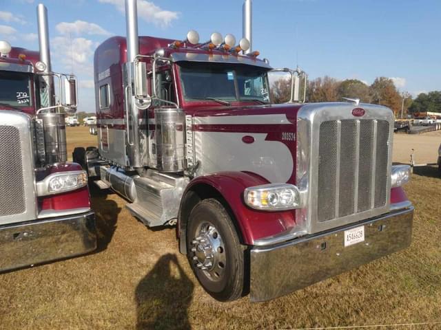 Image of Peterbilt 389 equipment image 1