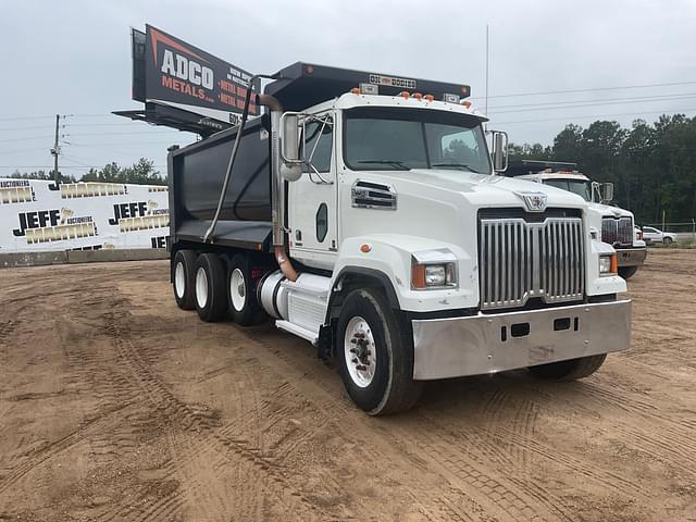 Image of Western Star 4700 equipment image 2