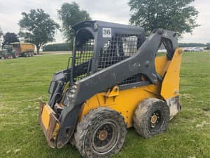 John Deere 318G Image