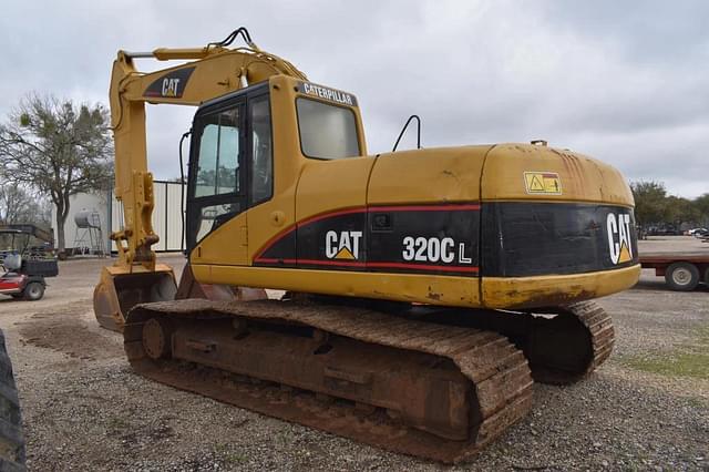 Image of Caterpillar 320CL equipment image 3