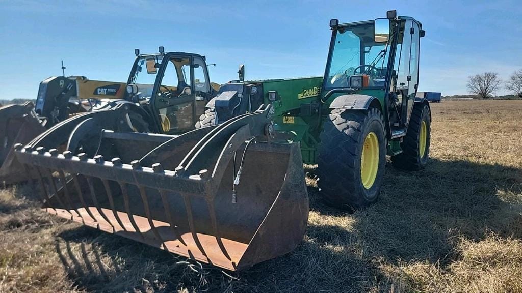 John Deere 3400 Equipment Image0