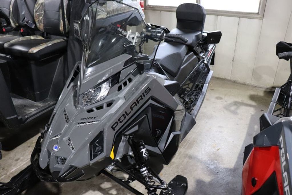 2025 Polaris Indy Equipment Image0