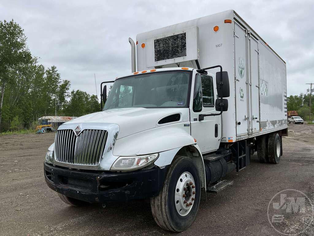 SOLD - 2009 INTERNATIONAL 4300SBA 4X2 SINGLE AXLE VAN TRUCK VIN ...