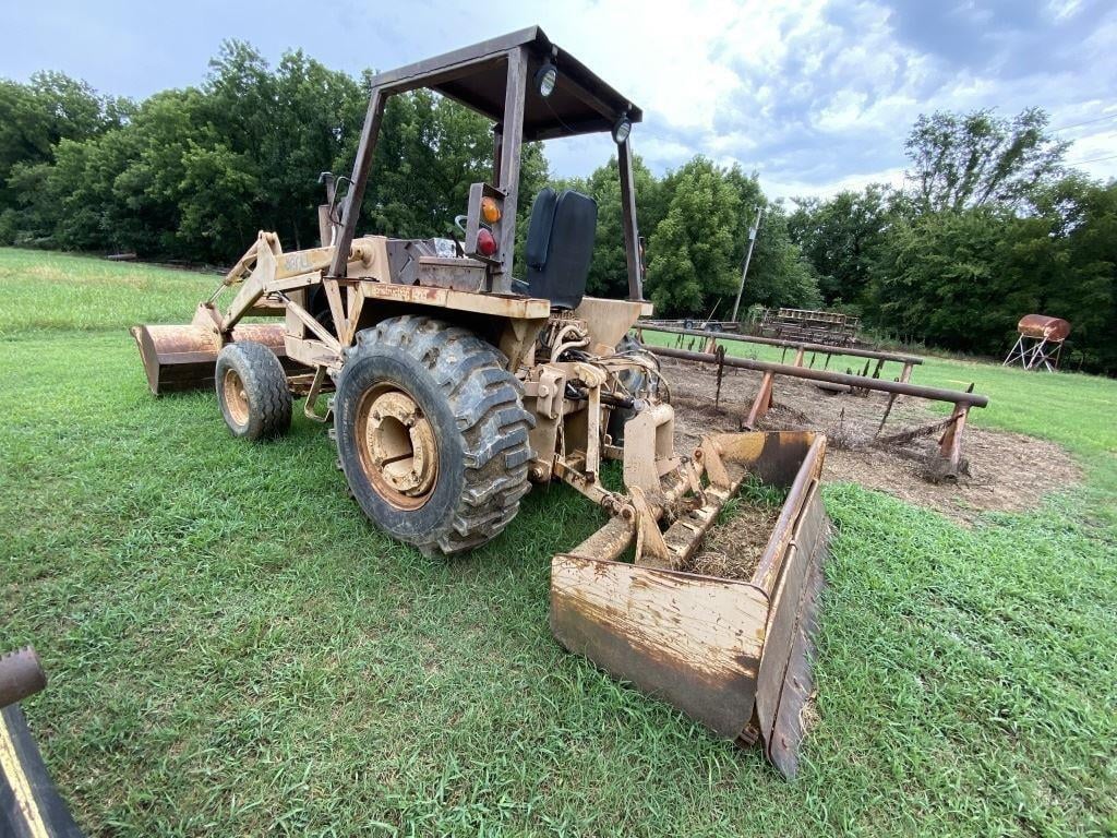 SOLD - J.I. Case 480LL Lot No. 21 Tractors with 52 HP | Tractor Zoom