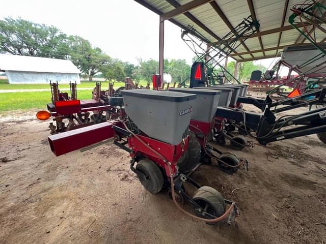 Image of Case IH 1215 equipment image 2