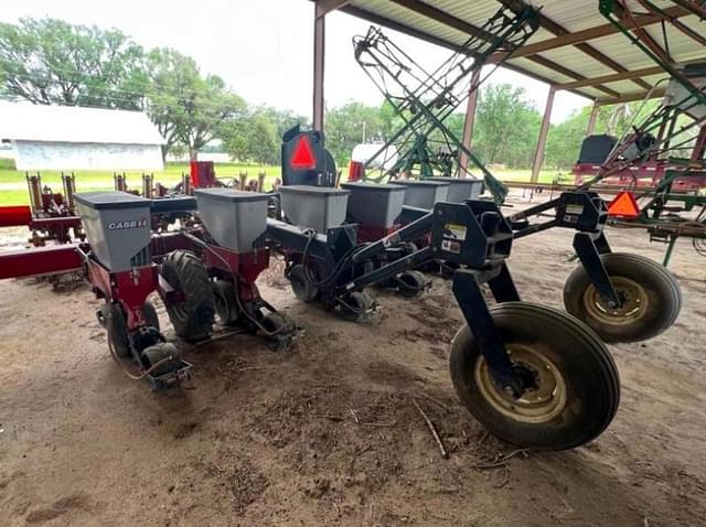 Image of Case IH 1215 equipment image 3