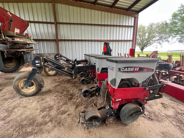 Image of Case IH 1215 equipment image 1