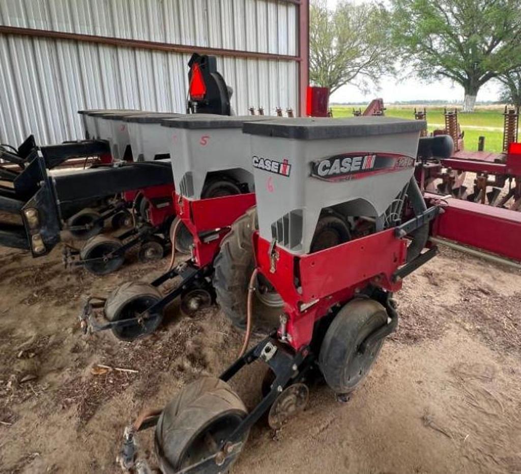 Image of Case IH 1215 Primary image