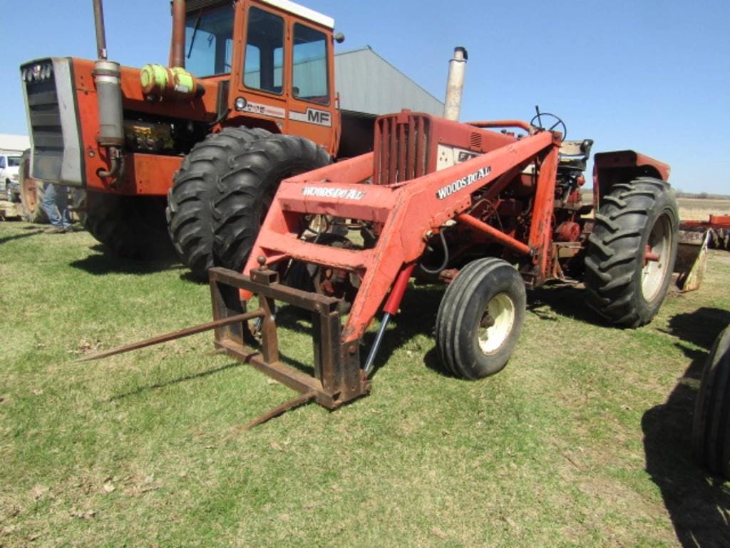 Main image International Harvester 806