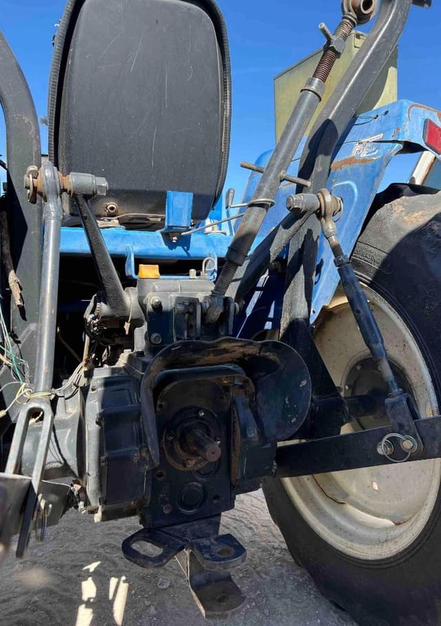 Image of New Holland TC30 equipment image 4