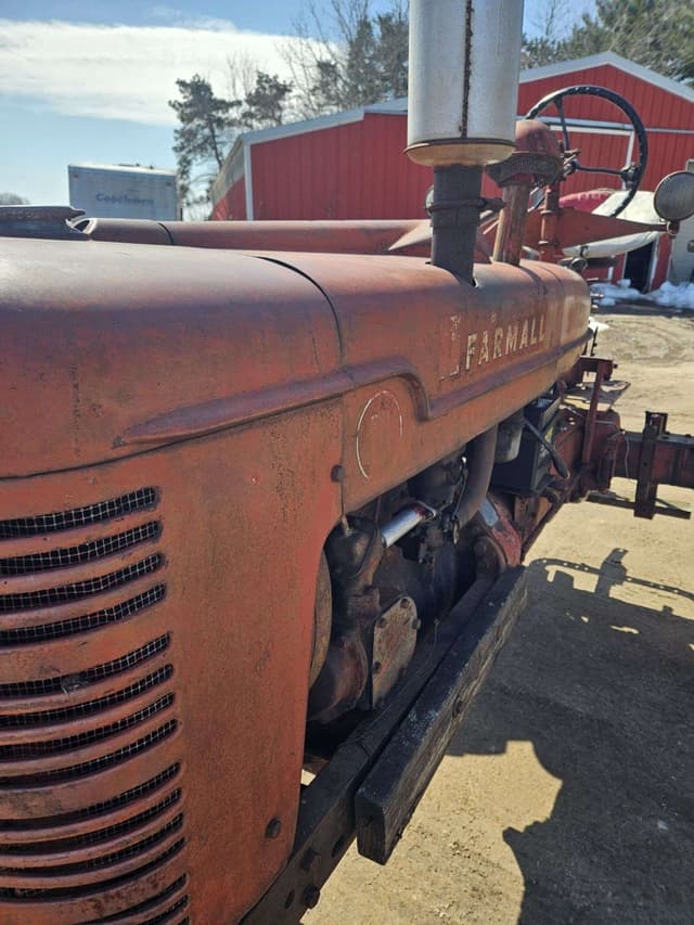 Image of Farmall H equipment image 3