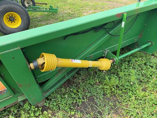 Image of John Deere 843 equipment image 3