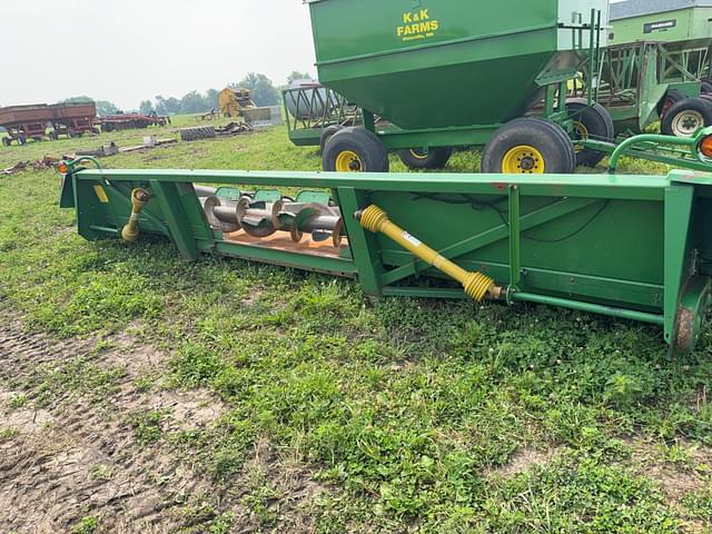 Image of John Deere 843 equipment image 2