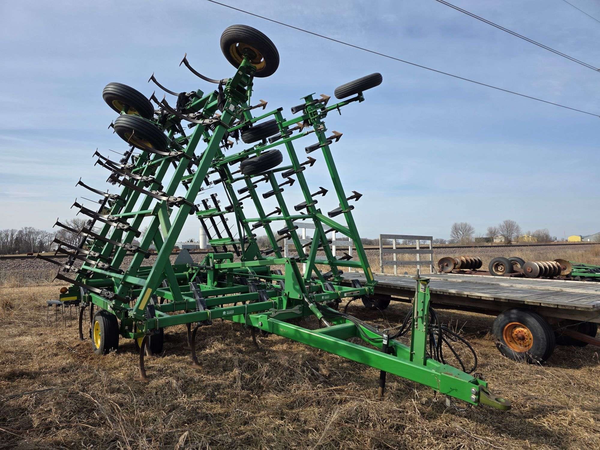 John Deere 980 Equipment Image0