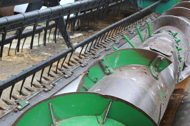 Image of John Deere 925 equipment image 4