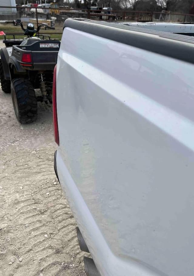 Image of Ford F-250 equipment image 3