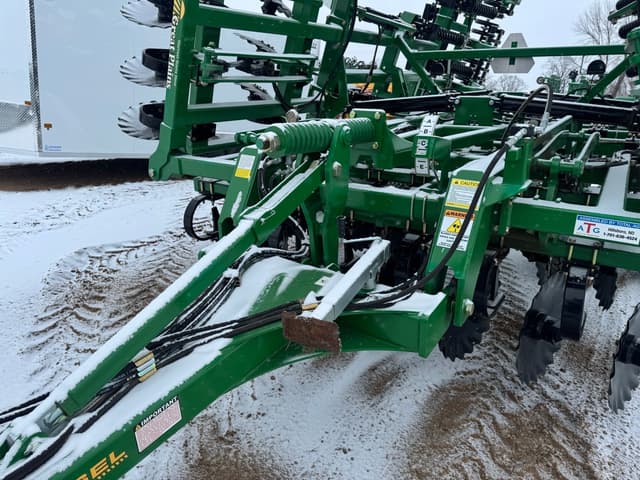 Image of Great Plains MC5319 equipment image 1