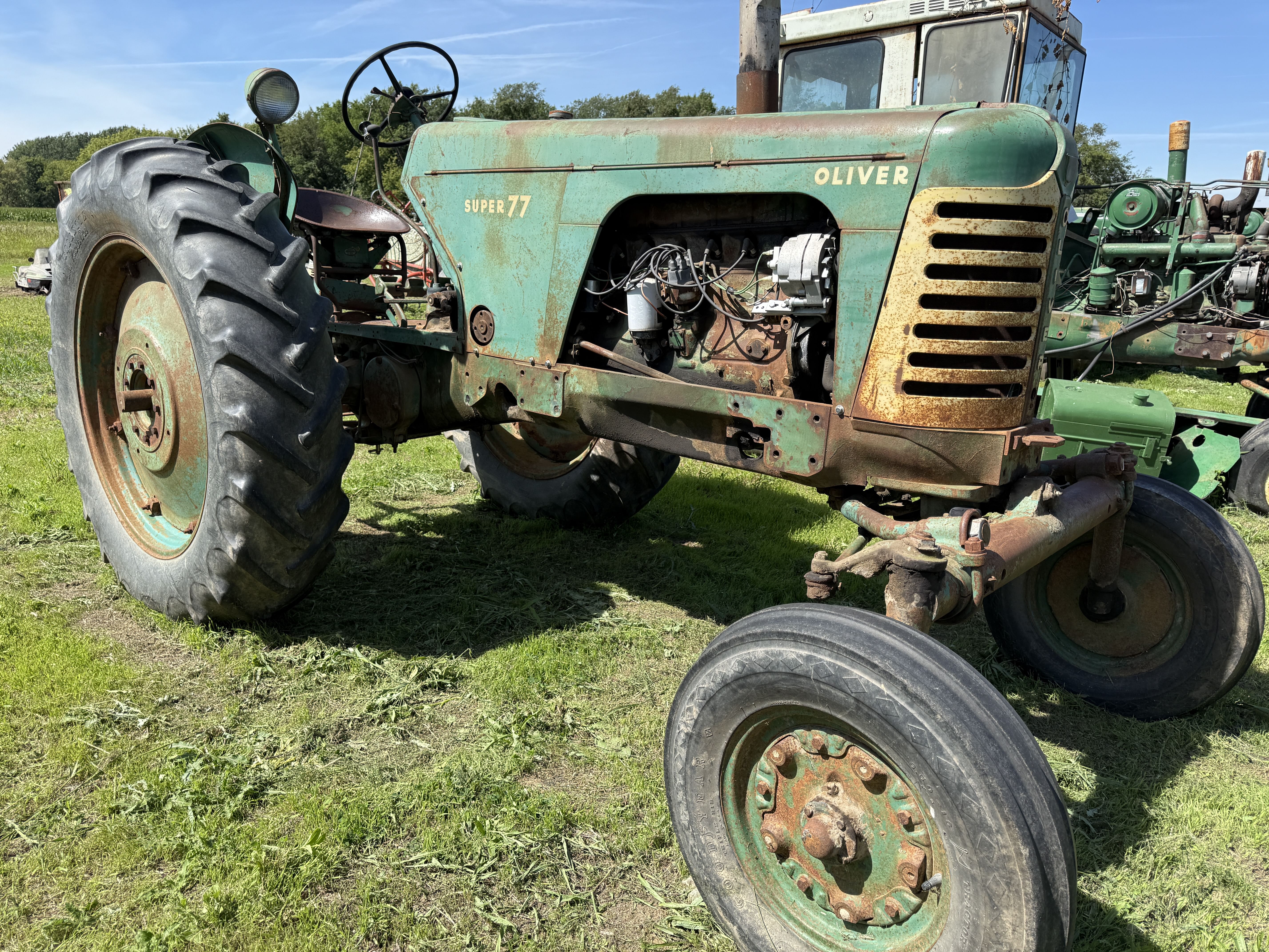 Oliver Super 77 Equipment Image0