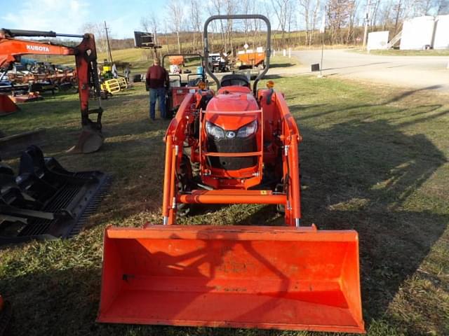 Image of Kubota L3302 equipment image 1