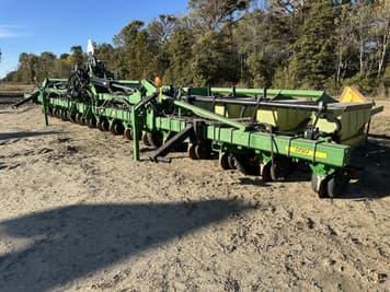 Main image John Deere 1720