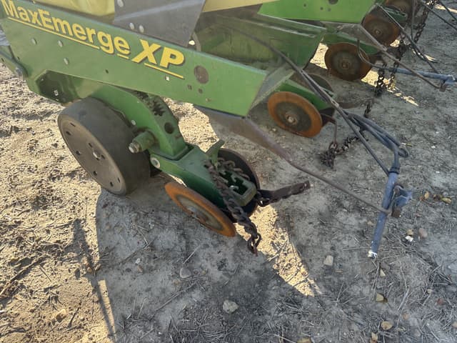 Image of John Deere 1720 equipment image 4