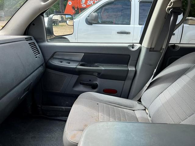 Thumbnail image Dodge Ram 3500HD 15