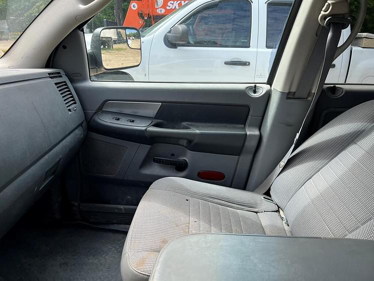 Main image Dodge Ram 3500HD 15