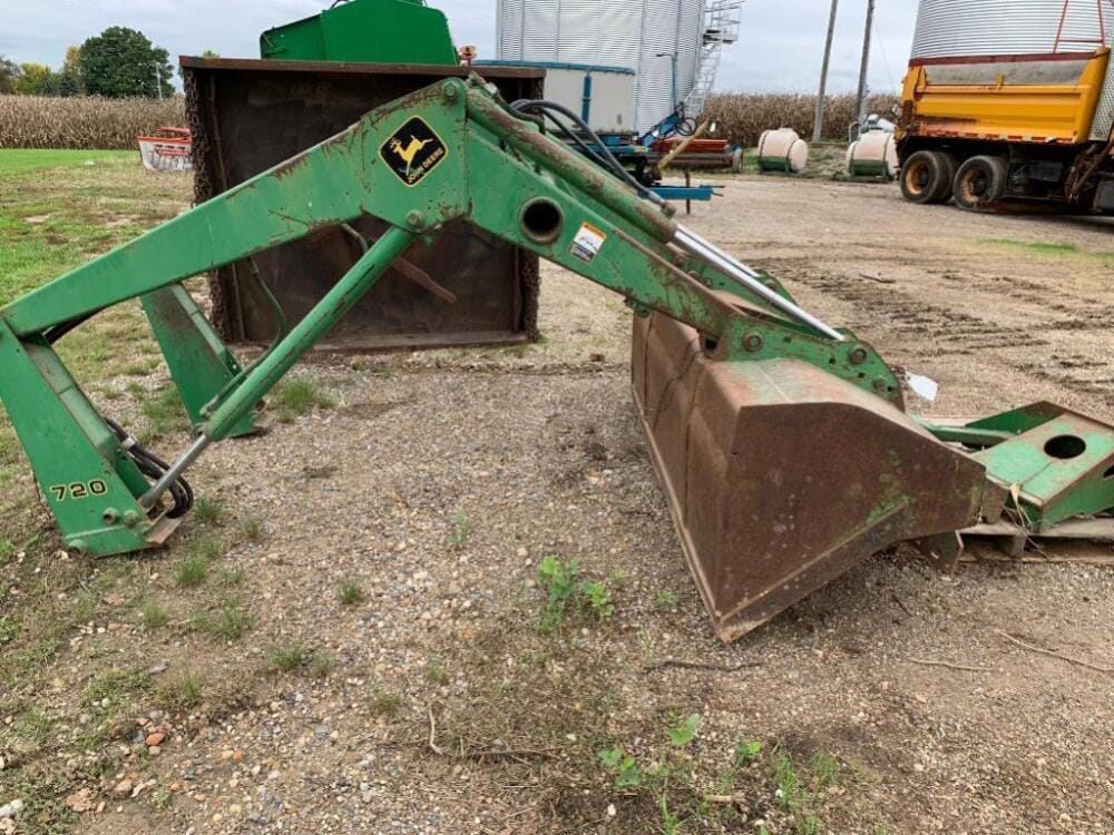 Main image John Deere 720