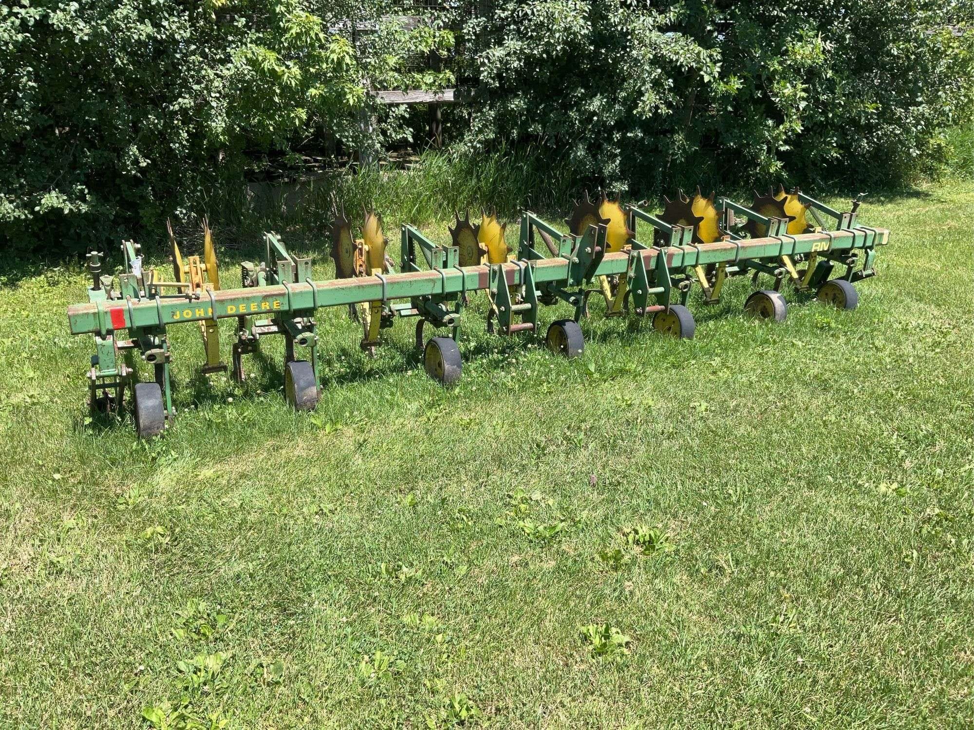 John Deere RM Equipment Image0