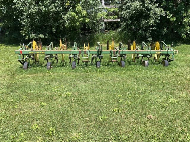 Image of John Deere RM equipment image 2