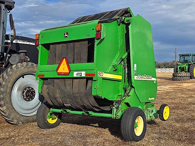 Image of John Deere 557 equipment image 3