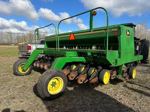 Image of John Deere 750 equipment image 3