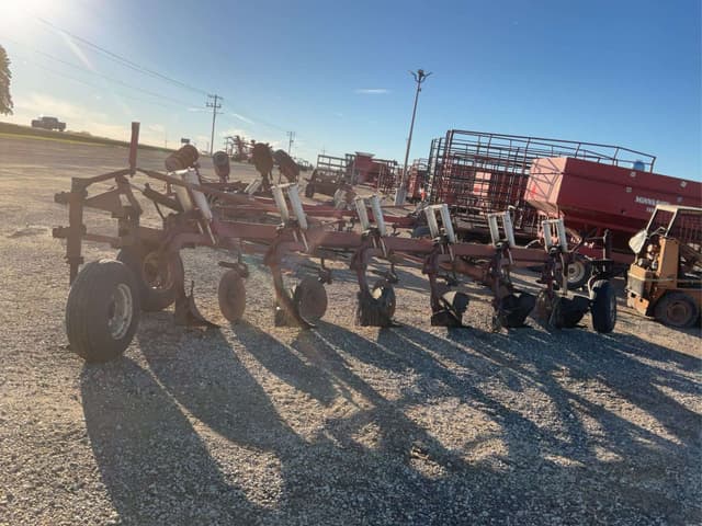 Image of International Harvester 720 equipment image 3