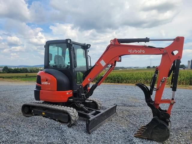 Image of Kubota U35-4 equipment image 2