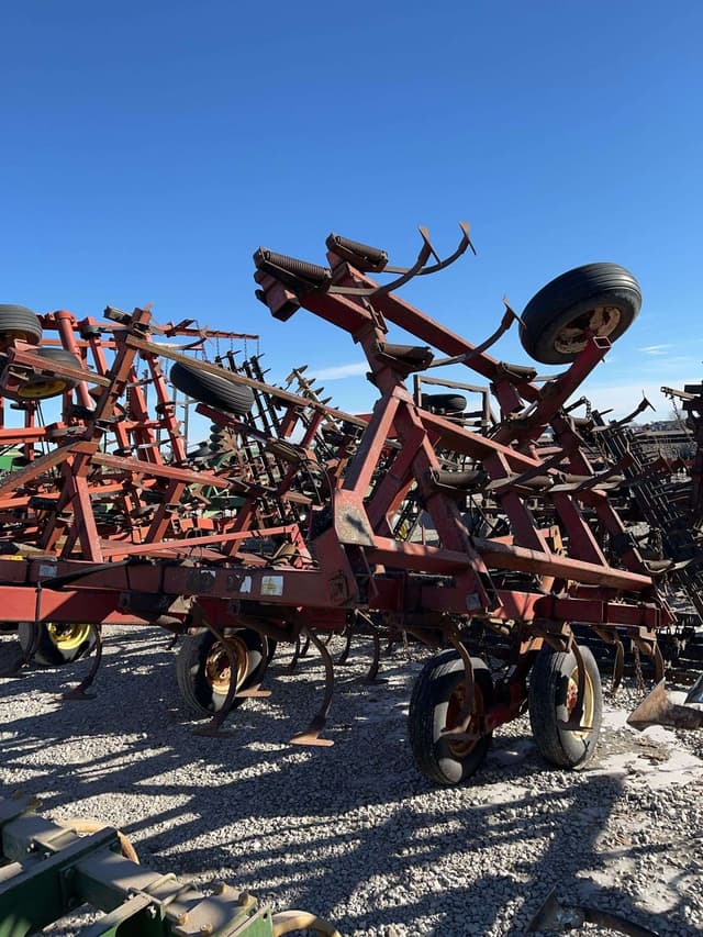 Image of International Harvester 4600 equipment image 1
