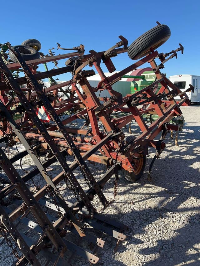 Image of International Harvester 4600 equipment image 3