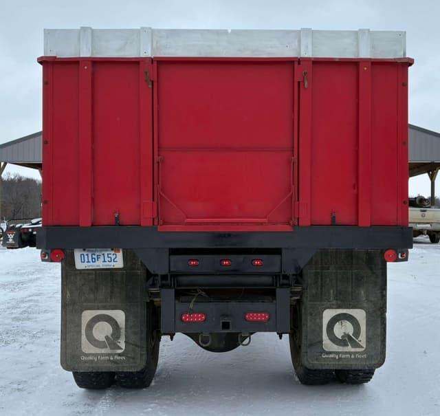 Image of GMC 7000 equipment image 2