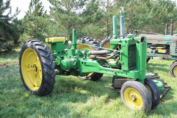 Main image John Deere B