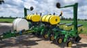John Deere 1760 Image