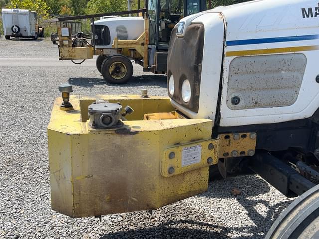 Image of Massey Ferguson 5455 equipment image 2